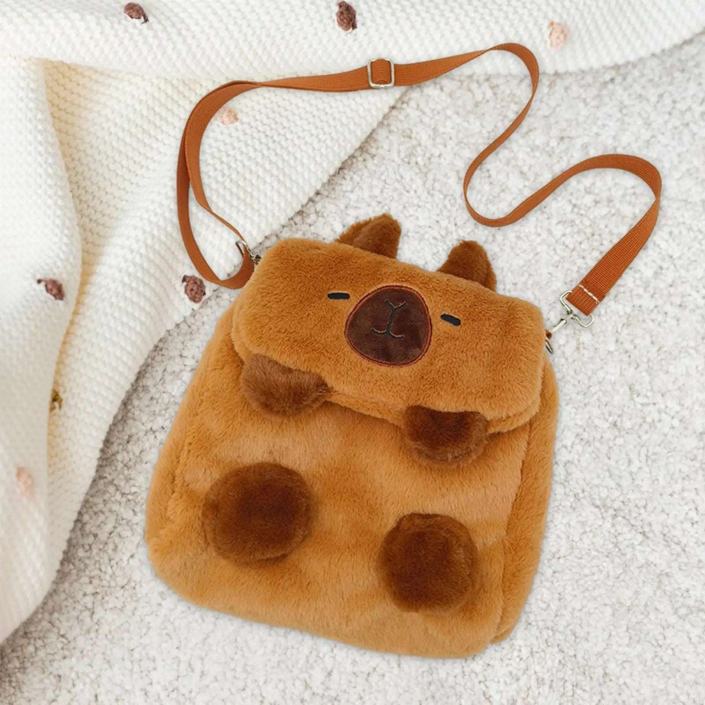 Chic Crossbody Capybara Plush Bag