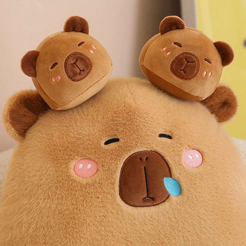 Brown capybara plushie bag and mini capybara set