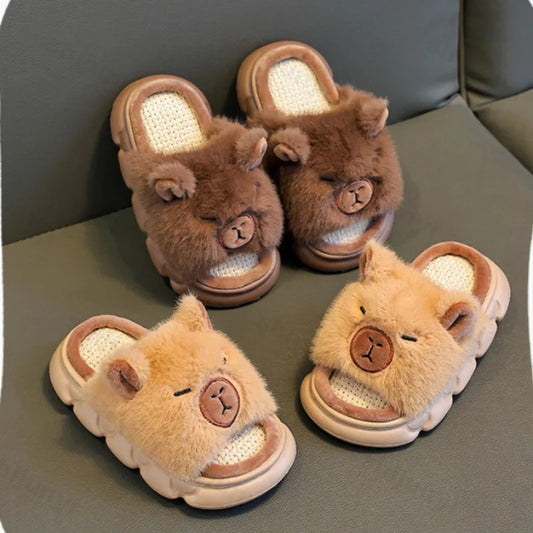 Capybara indoor slippers