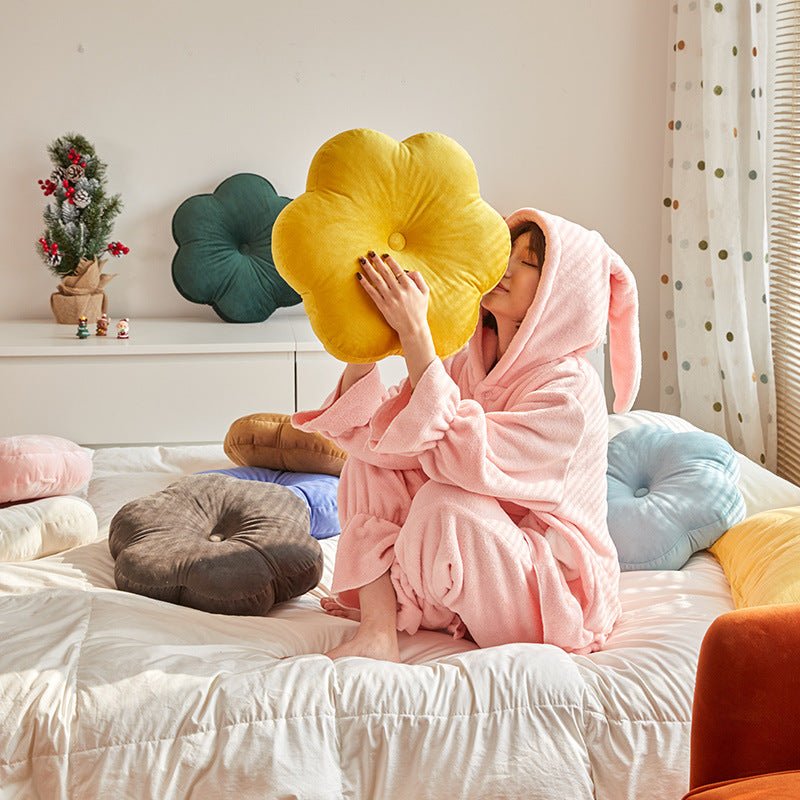 Flower-shaped cushion decorative detail