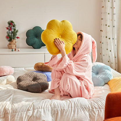 Flower-shaped cushion decorative detail