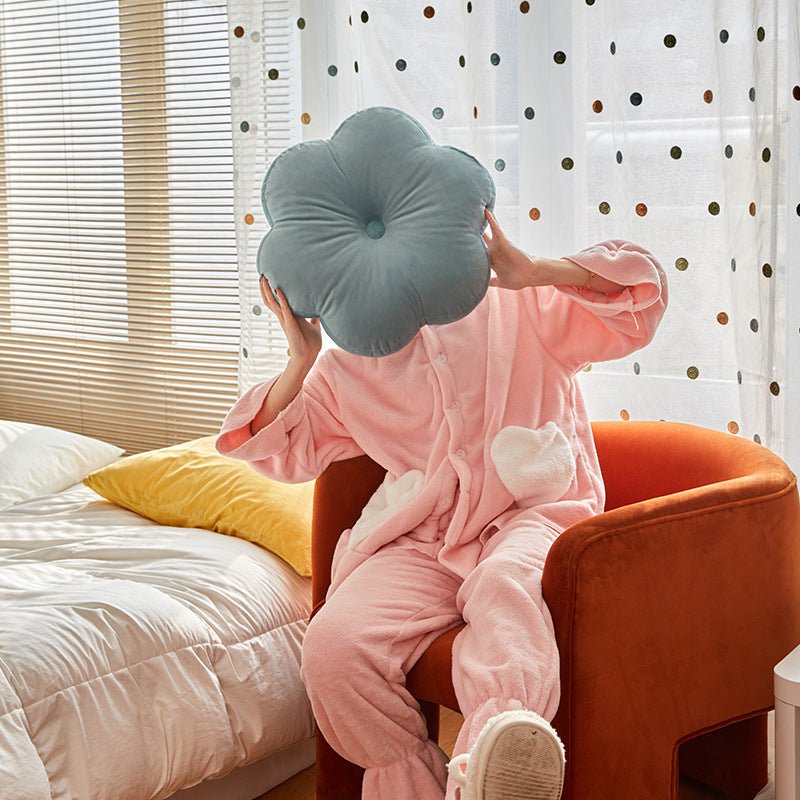 Fog Blue flower-shaped cushion 45cm