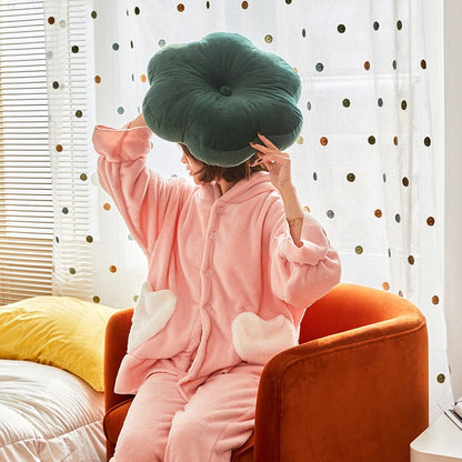 Green flower-shaped cushion 45cm