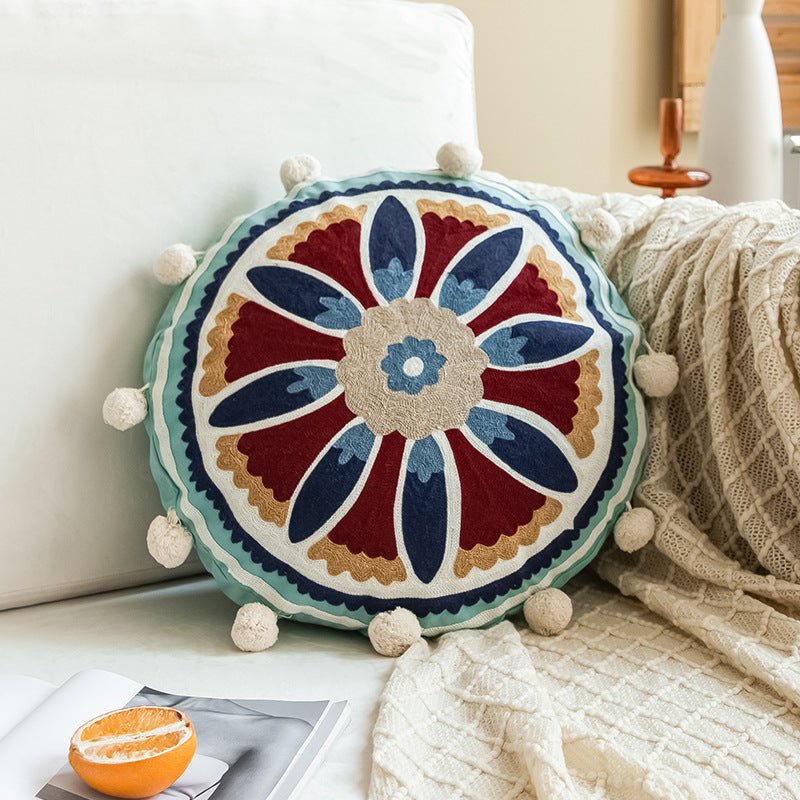 Moroccan-style round cushion display