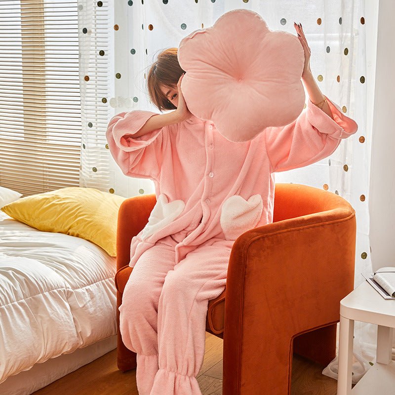 Pink flower-shaped cushion 45cm
