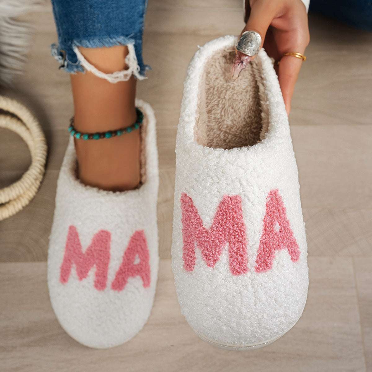 Plush MAMA Slippers - Cozy Christmas Gift for Mum